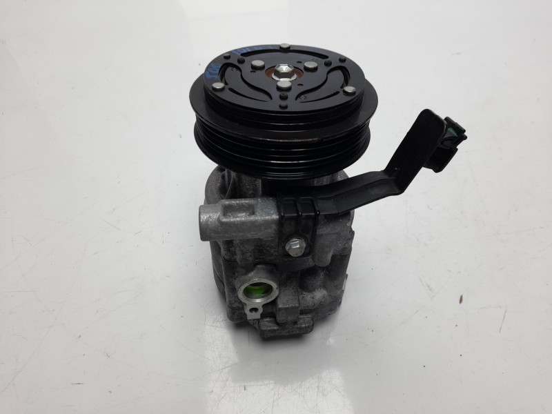 Recambio de compresor aire acondicionado para fiat nuova 500 (150) lounge referencia OEM IAM 0052060461 032183OE 