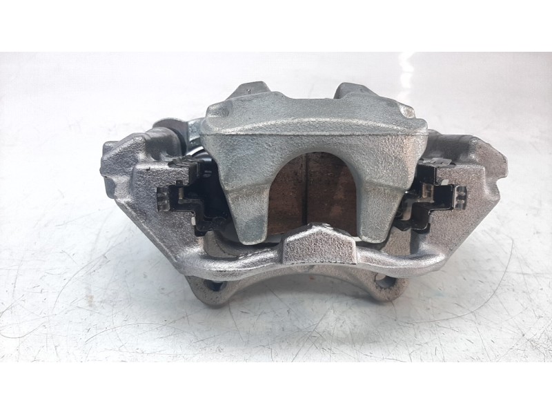 Recambio de pinza de freno trasera izquierda para toyota corolla (e21) referencia OEM IAM A006B119B  