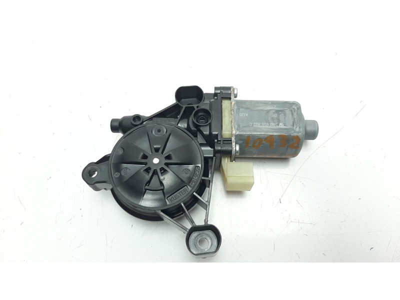 Recambio de motor elevalunas delantero derecho para volkswagen golf vii lim. (bq1) 1.5 16v tsi act referencia OEM IAM 5Q0959802C