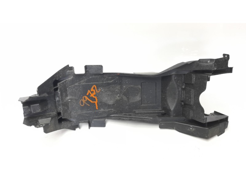 Recambio de guardabarros trasero para suzuki v-strom 650 referencia OEM IAM 6311128K  
