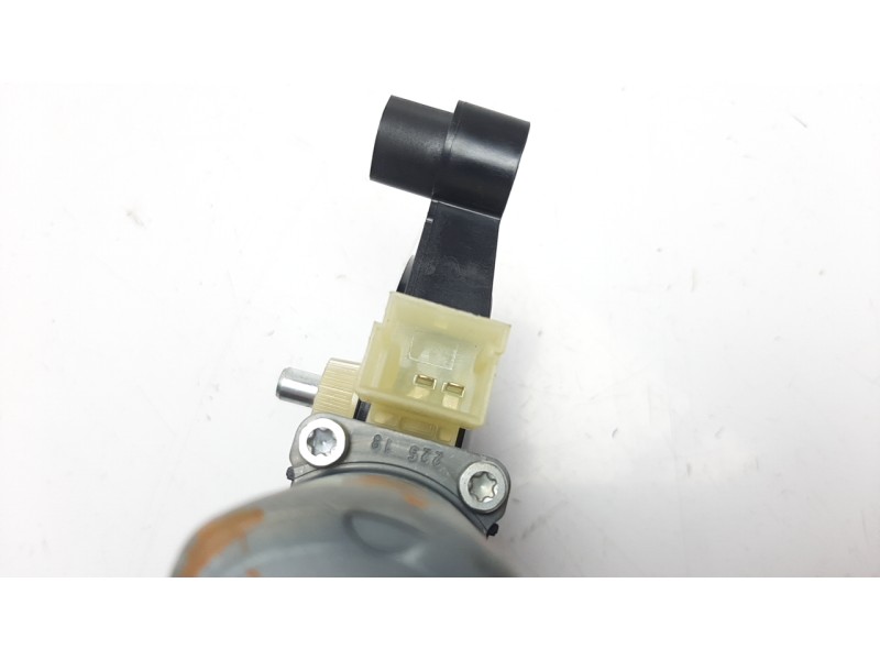 Recambio de motor elevalunas delantero derecho para volkswagen golf vii lim. (bq1) 1.5 16v tsi act referencia OEM IAM 5Q0959802C