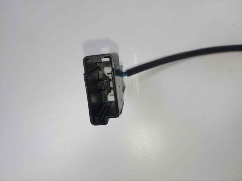 Recambio de cinturon seguridad trasero izquierdo para opel insignia berlina cosmo referencia OEM IAM 13298398  