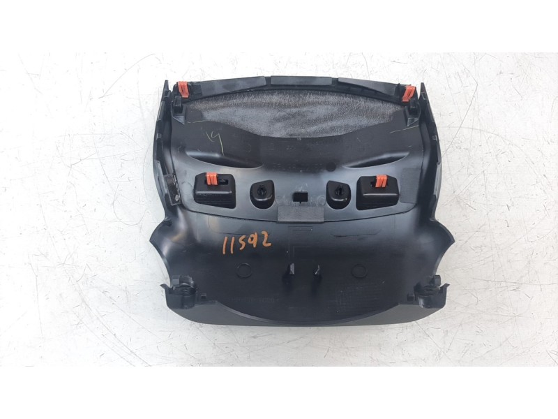 Recambio de moldura para toyota corolla (e21) referencia OEM IAM 5543802160 4528602630 