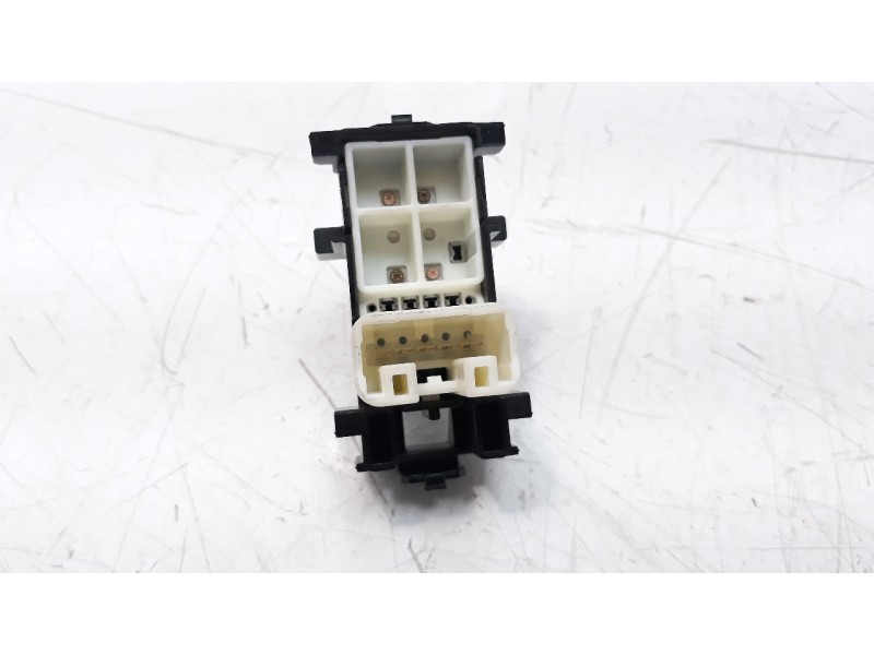 Recambio de mando elevalunas trasero izquierdo para toyota yaris referencia OEM IAM 698300D230  