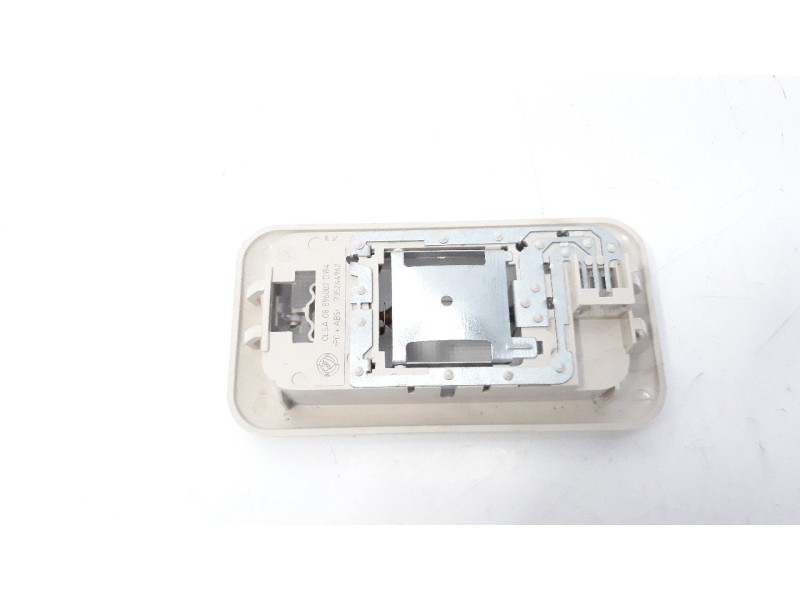 Recambio de luz interior para fiat nuova 500 (150) lounge referencia OEM IAM 0052129443  