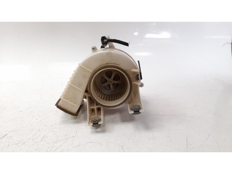 Recambio de ventilador calefaccion para toyota rav 4 referencia OEM IAM G923048080  