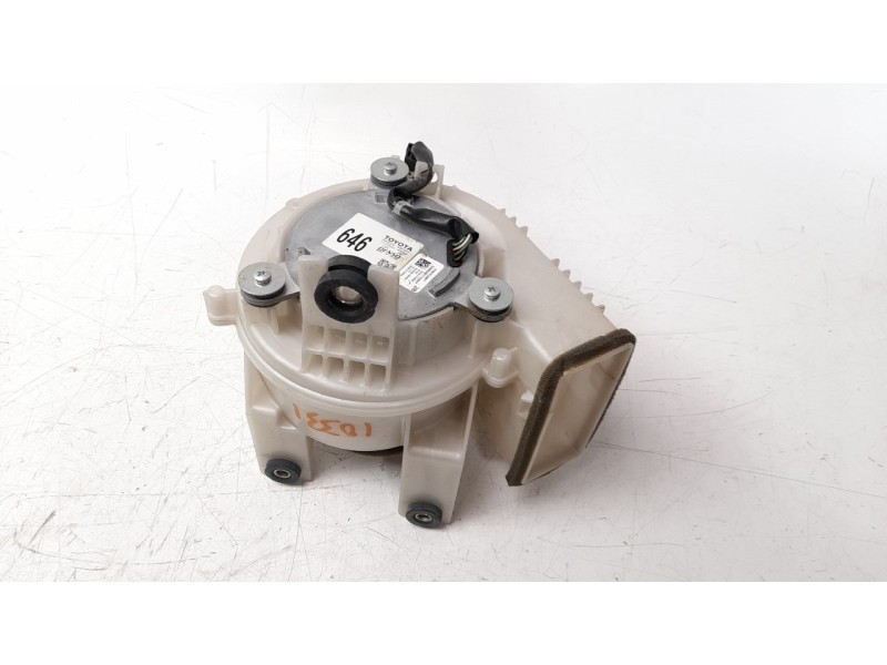 Recambio de ventilador calefaccion para toyota rav 4 referencia OEM IAM G923048080  