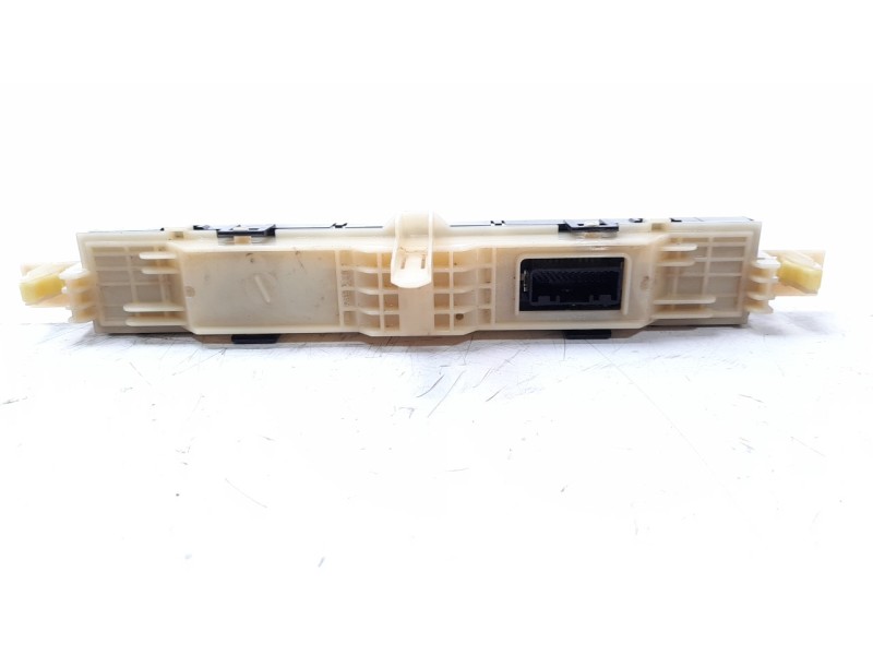 Recambio de warning para toyota rav 4 referencia OEM IAM 8395042220  