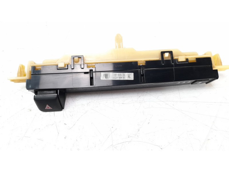 Recambio de warning para toyota rav 4 referencia OEM IAM 8395042220  