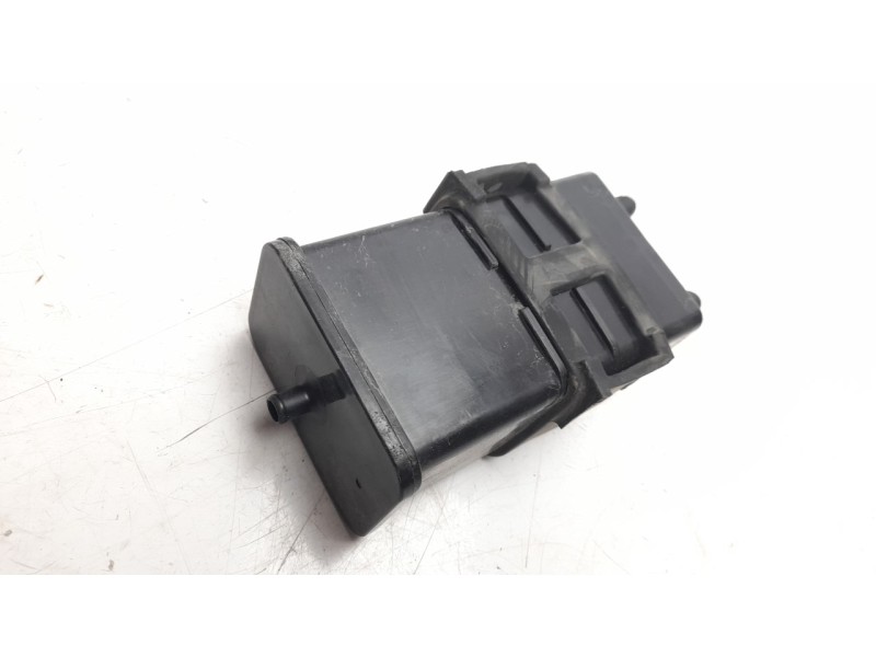 Recambio de filtro carbono activo para suzuki v-strom 650 referencia OEM IAM 1856031J00  