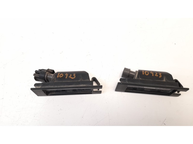 Recambio de piloto matricula para opel astra k lim. 5türig 1.6 cdti dpf referencia OEM IAM 6223513  