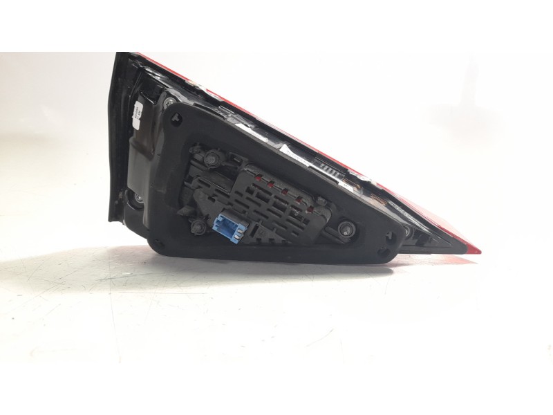 Recambio de piloto trasero derecho interior para audi a1 sportback (gba) 1.0 tfsi referencia OEM IAM 82A945094B  