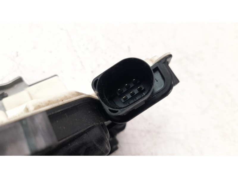 Recambio de cerradura puerta trasera derecha para volkswagen tiguan (5n2) 2.0 tdi referencia OEM IAM 5N0839016J  