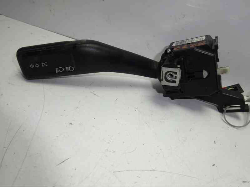 Recambio de mando intermitentes para volkswagen golf v berlina (1k1) 1.4 16v referencia OEM IAM   