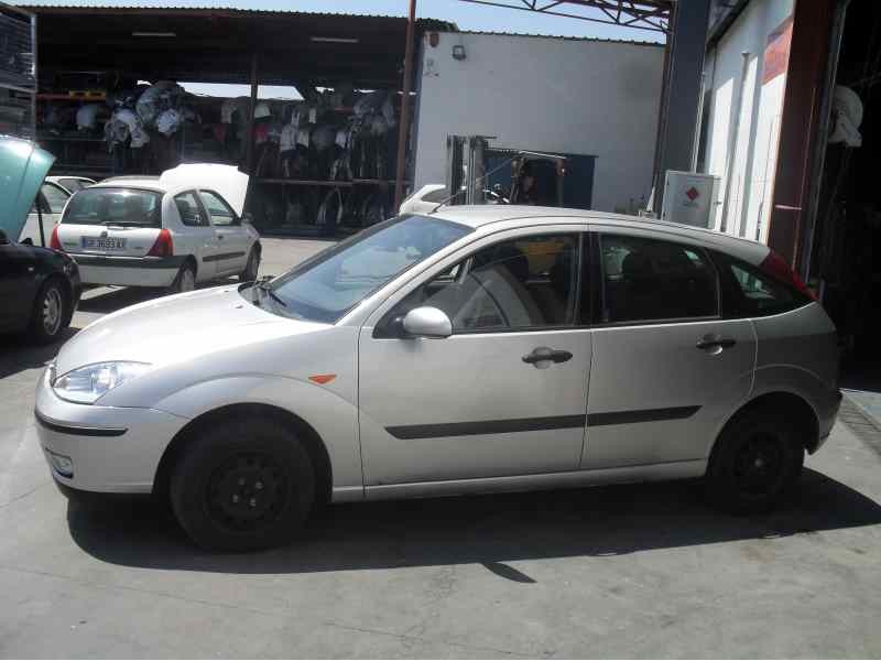 ford focus berlina (cak) del año 2003
