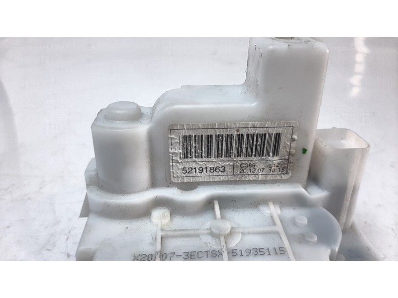 Recambio de cerradura puerta delantera izquierda para fiat nuova 500 (150) club referencia OEM IAM 52191863 DLF460047 