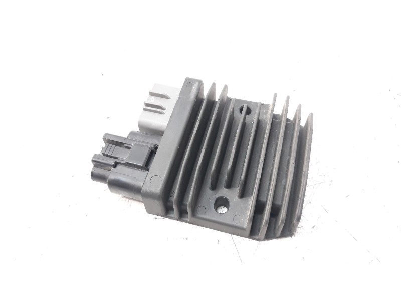 Recambio de modulo electronico para bmw f 900 xr referencia OEM IAM 946761801  