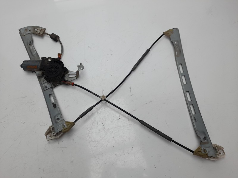 Recambio de elevalunas delantero izquierdo para peugeot 206 berlina 1.9 diesel referencia OEM IAM 9221G0 PT37AL 