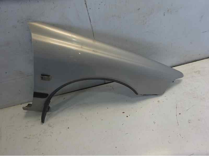 Recambio de aleta delantera derecha para volvo s40 berlina 1.8i referencia OEM IAM 30802307 109240311 VV0283003