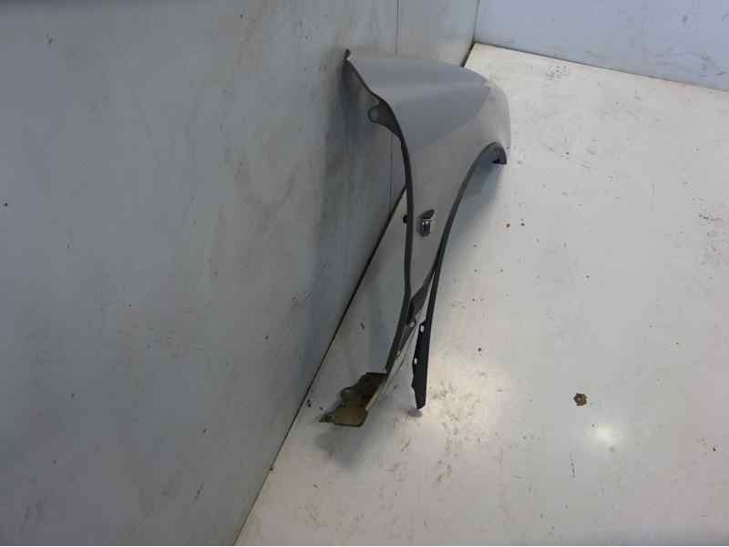 Recambio de aleta delantera derecha para volvo s40 berlina 1.8i referencia OEM IAM 30802307 109240311 VV0283003