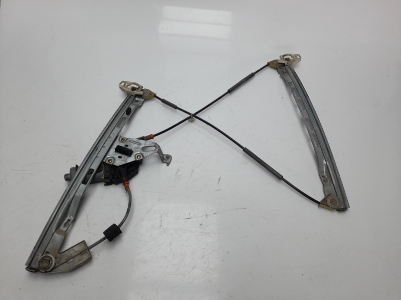 Recambio de elevalunas delantero izquierdo para peugeot 206 berlina 1.9 diesel referencia OEM IAM 9221G0 PT37AL 