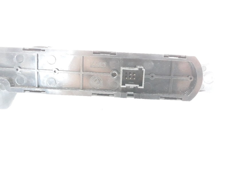Recambio de warning para fiat nuova 500 (150) lounge referencia OEM IAM 735451108  