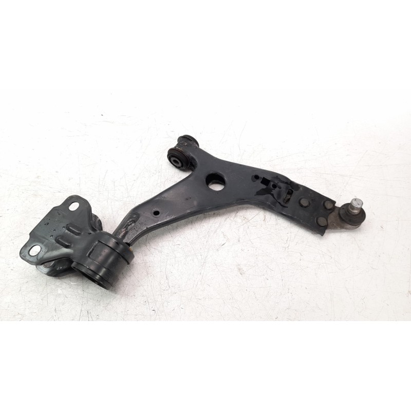 Recambio de brazo suspension inferior delantero derecho para ford kuga (cbs) 1.5 ecoboost cat referencia OEM IAM 2431782  