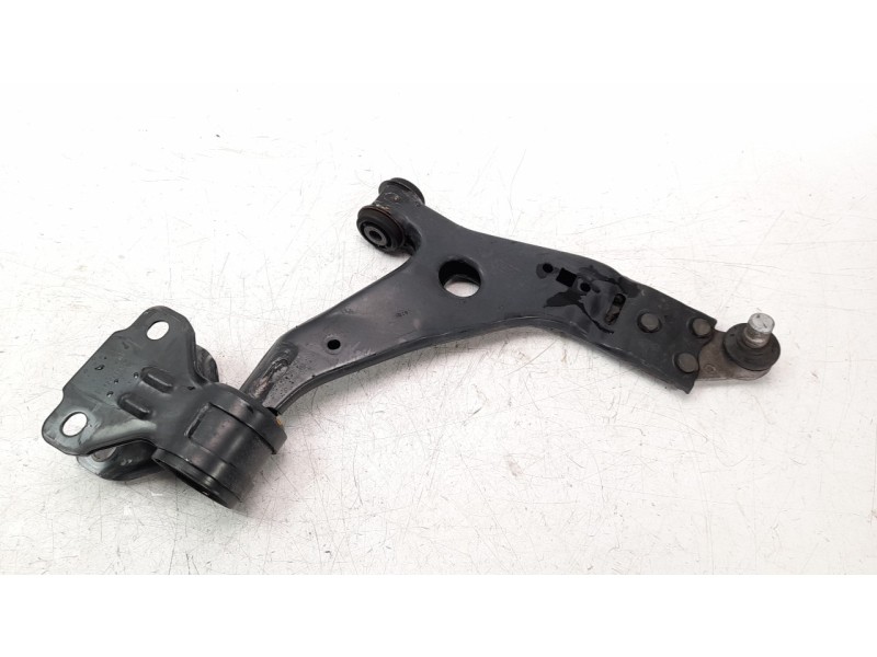 Recambio de brazo suspension inferior delantero derecho para ford kuga (cbs) 1.5 ecoboost cat referencia OEM IAM 2431782  