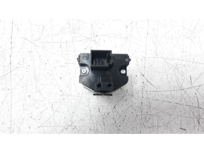 Recambio de interruptor para audi a1 sportback (gba) 1.0 tfsi referencia OEM IAM 82B919600  