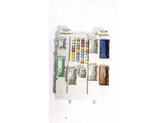 CAJA RELES / FUSIBLES 2105374 