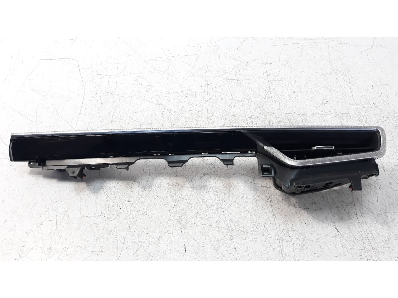 Recambio de rejilla aireadora para toyota corolla (e21) referencia OEM IAM 5566002510 5566202580 