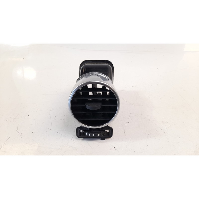 Recambio de rejilla aireadora para land rover discovery 2.7 td v6 cat referencia OEM IAM JBD500140XXX  