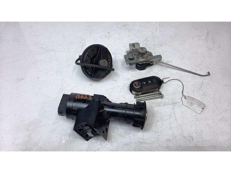 Recambio de conmutador de arranque para fiat nuova 500 (150) club referencia OEM IAM 51800628  