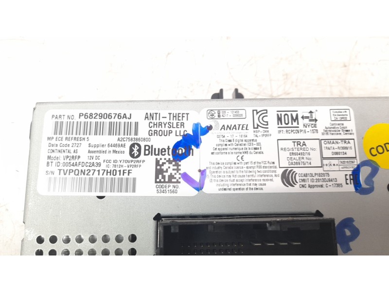 Recambio de sistema audio / radio cd para jeep compass ii 2.0 m-jet cat referencia OEM IAM P68290676AJ  