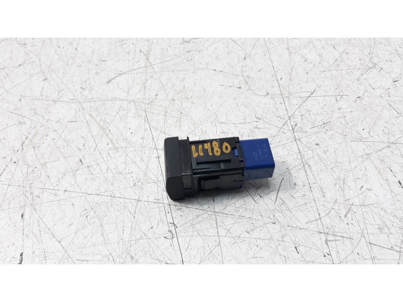 Recambio de interruptor para toyota corolla (e21) referencia OEM IAM 6930D981FP4D  