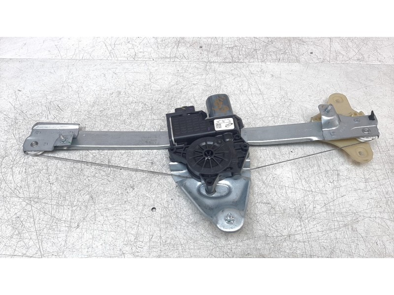 Recambio de elevalunas delantero izquierdo para dacia duster ii prestige referencia OEM IAM 807217664R  