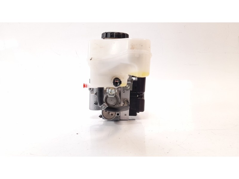 Recambio de bomba freno para toyota corolla (e21) referencia OEM IAM 4721012310 11409011010 