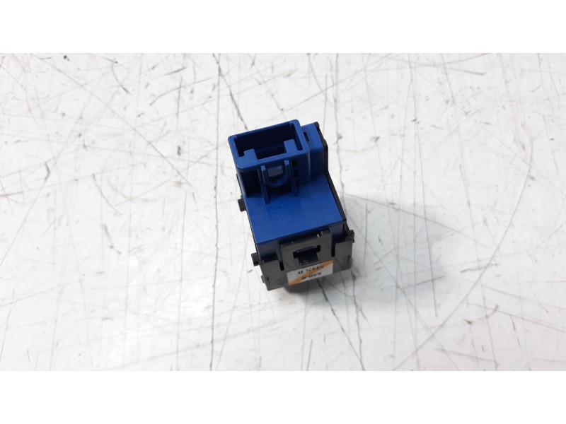 Recambio de interruptor para toyota corolla (e21) referencia OEM IAM 6800M9NB  