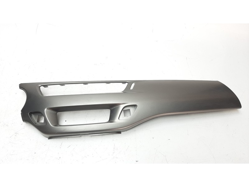 Recambio de moldura para citroen c3 1.2 12v vti referencia OEM IAM 9685748777  