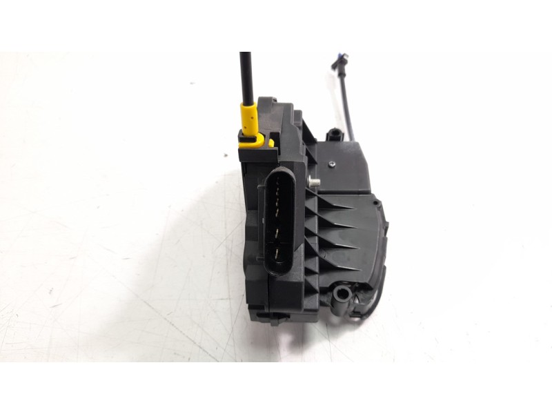 Recambio de cerradura puerta trasera izquierda para ford kuga (cbs) 1.5 ecoboost cat referencia OEM IAM BM5AA26413CG  