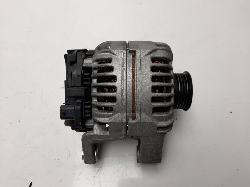 Recambio de alternador para opel corsa d cosmo referencia OEM IAM 13222931 0124425057 A285922
