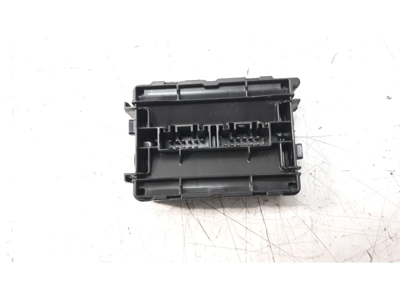 Recambio de rele para toyota corolla (e21) referencia OEM IAM 8264147050A  