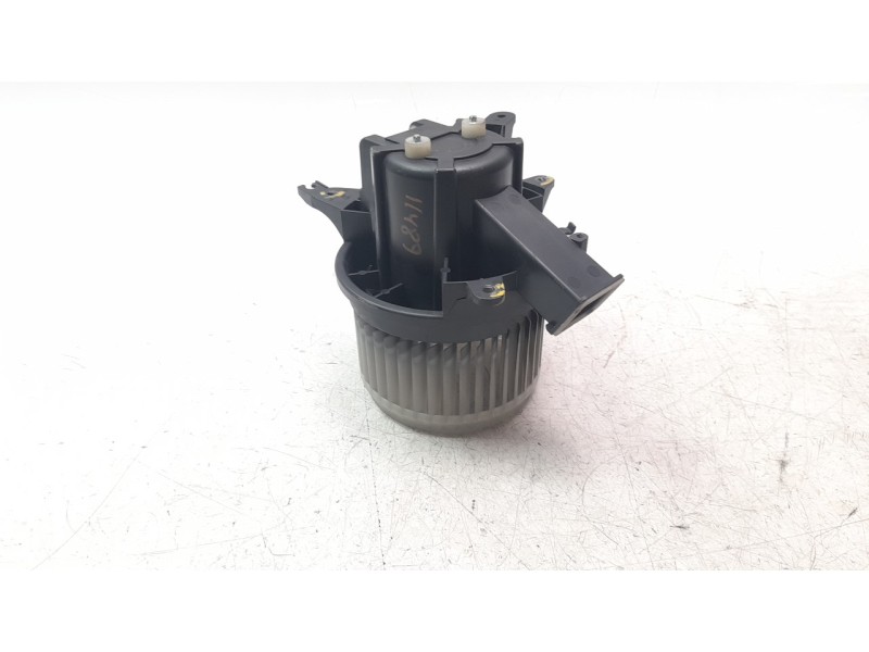 Recambio de ventilador calefaccion para jeep compass ii 2.0 m-jet cat referencia OEM IAM 68350343AA  