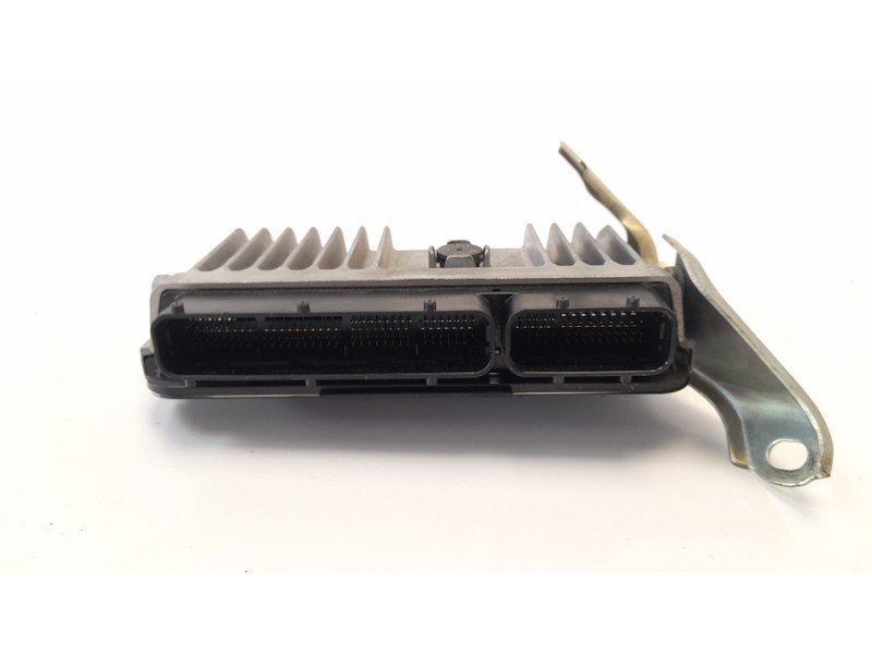 Recambio de centralita motor uce para toyota corolla (e21) referencia OEM IAM 8966602750 MB2762007912 