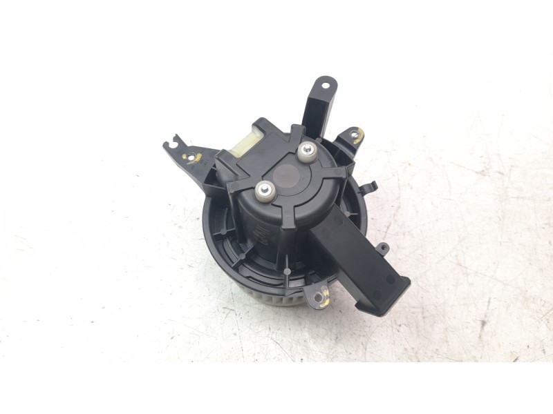 Recambio de ventilador calefaccion para jeep compass ii 2.0 m-jet cat referencia OEM IAM 68350343AA  