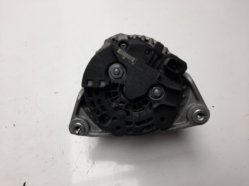Recambio de alternador para opel corsa d cosmo referencia OEM IAM 13222931 0124425057 A285922