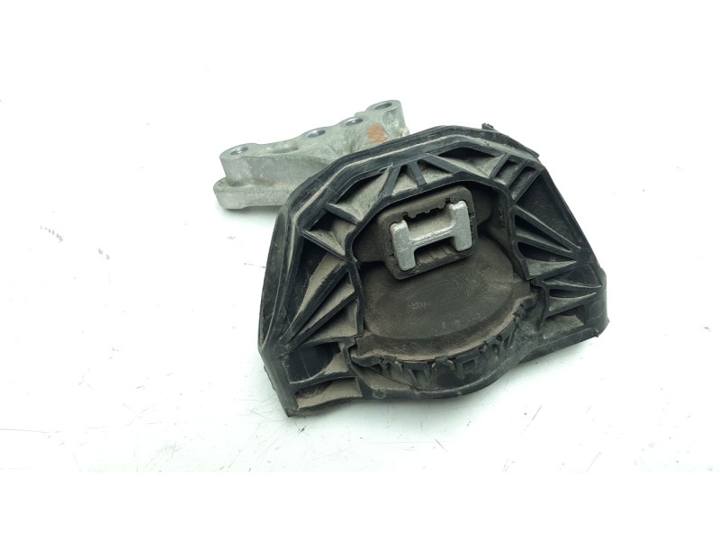Recambio de soporte motor derecho para citroen c3 1.2 12v vti referencia OEM IAM 9676771080  
