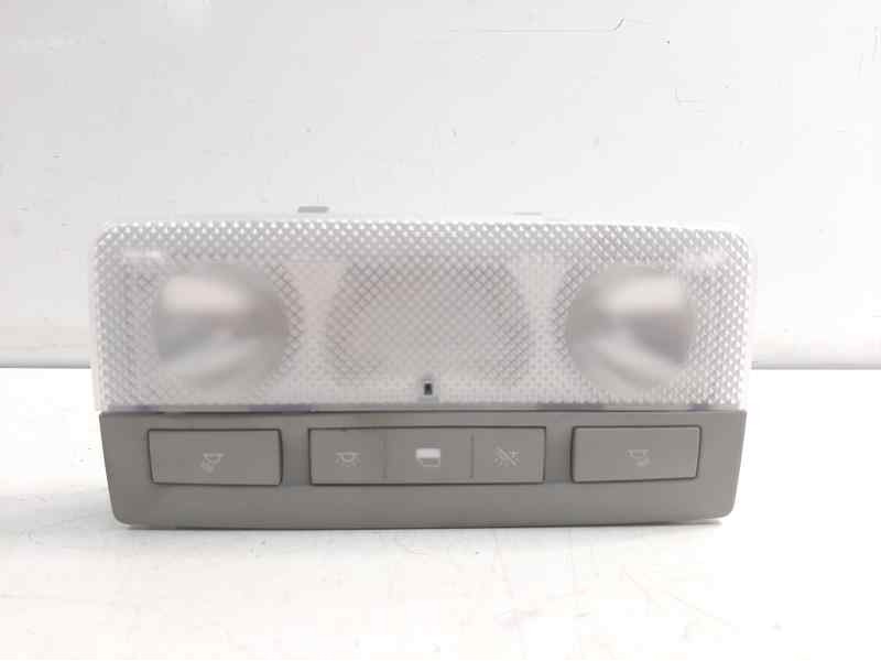 Recambio de luz interior para opel zafira tourer selective referencia OEM IAM 1673520  