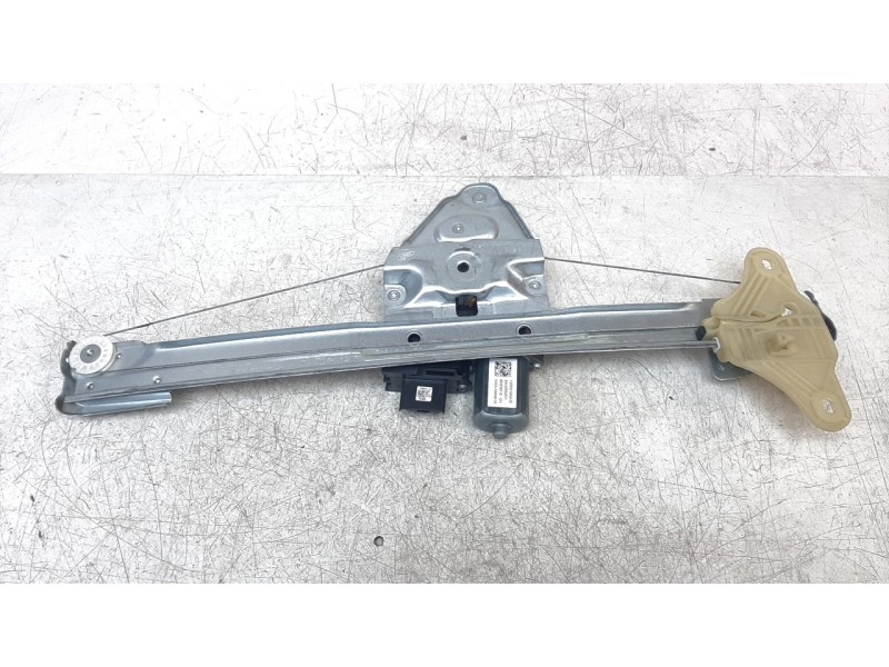 Recambio de elevalunas delantero izquierdo para dacia duster ii prestige referencia OEM IAM 807217664R  