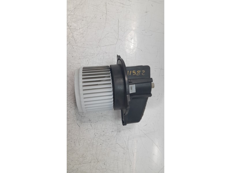 Recambio de ventilador calefaccion para fiat 500 referencia OEM IAM 77367983  